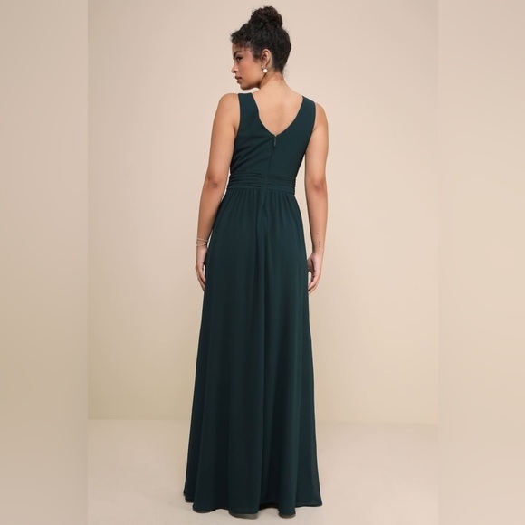 LULU’S Thoughts Of Hue Emerald Green Surplice Maxi Dress - Picture 2 of 11